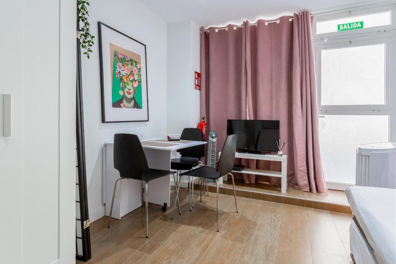 Aparteasy - Goya Ground Floor Studio Madrid Luaran gambar